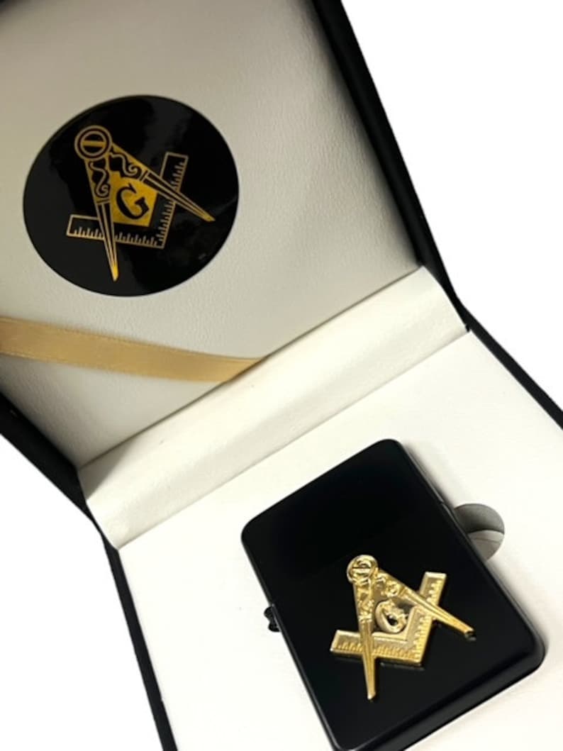 Master Mason Blue Lodge Lighter - Gift Case Engraved Gold on Black - Bricks Masons