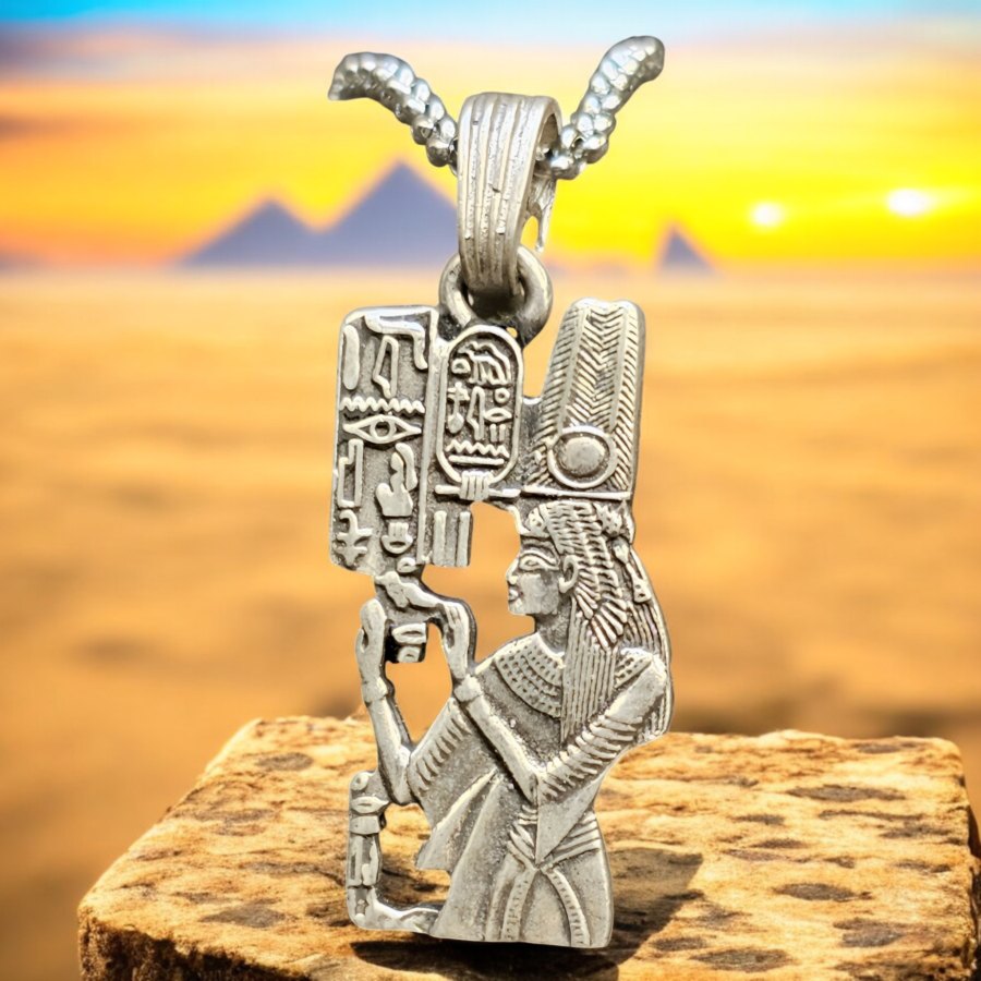 Egyptian Goddess Nefertari Pendant, Silver, 4 x 1.5 cm, 9 g, Art. 1573 - Bricks Masons