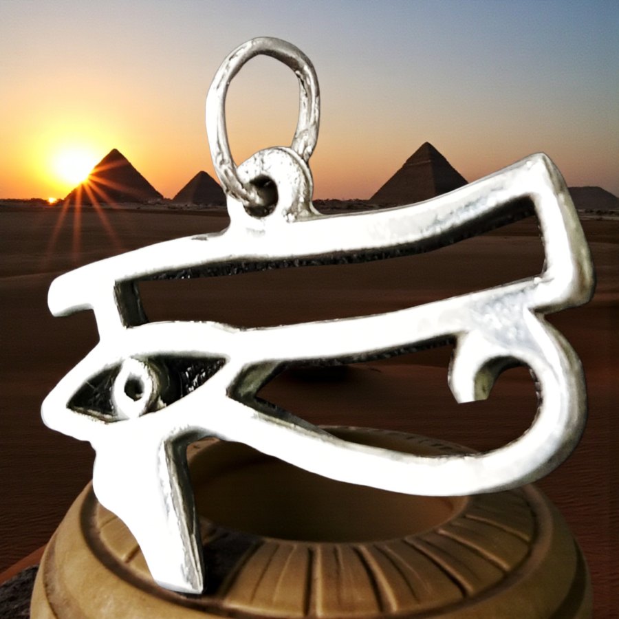 Egyptian Eye of Horus Pendant in Silver 2 x 1 cm 2 g Art 612 - Bricks Masons