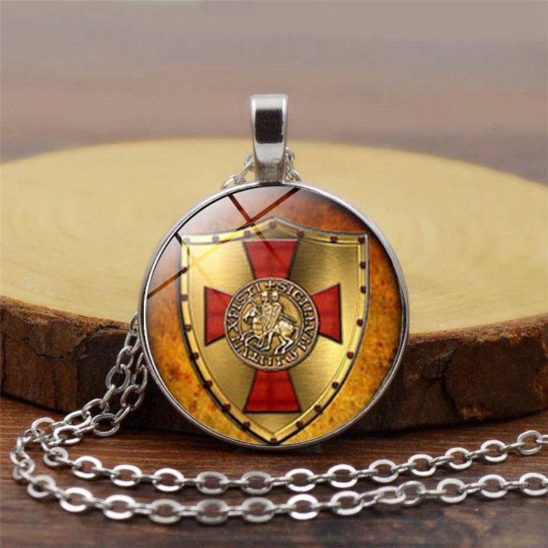 Knights Templar Necklace - Glass Cover Pendant - Bricks Masons