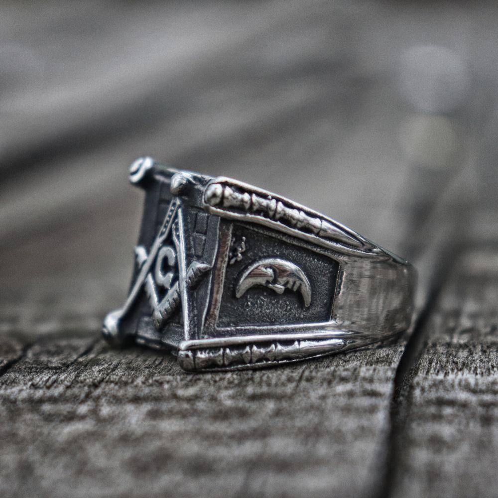 Master Mason Blue Lodge Ring - Square & Compass G/Sun and Moon Stainless Steel - Bricks Masons
