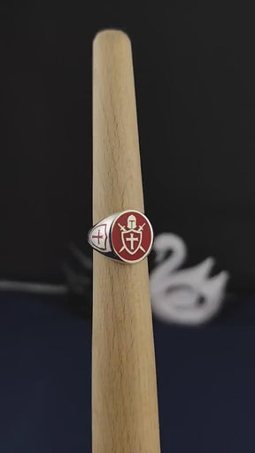 Templer-Ring – Personalisierter roter Emaille-Templerkreuz und -Helm
