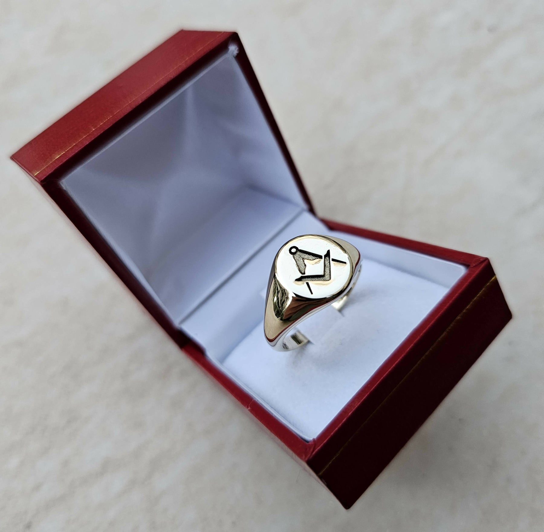 Master Mason Blue Lodge Ring - 9K Gold - Bricks Masons